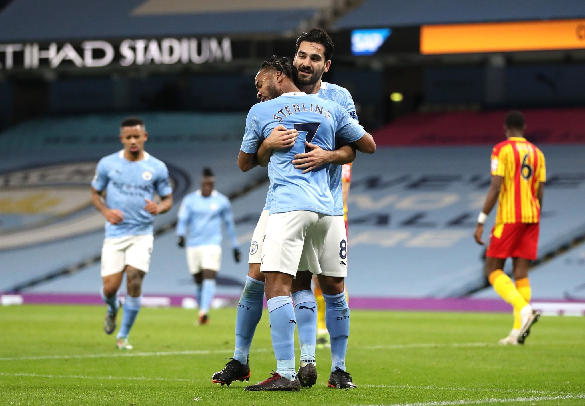 再急于离开 再急于离开